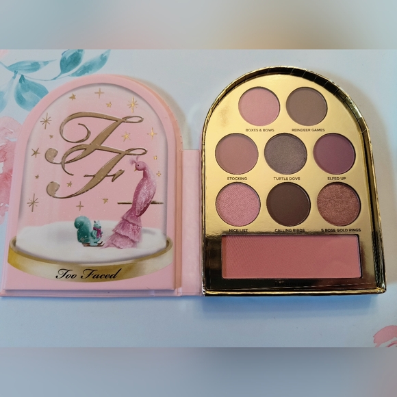Too Faced Let It Snow Globes Christmas Limited Edition Eyeshadow Palette Trio - Picture 6 of 7